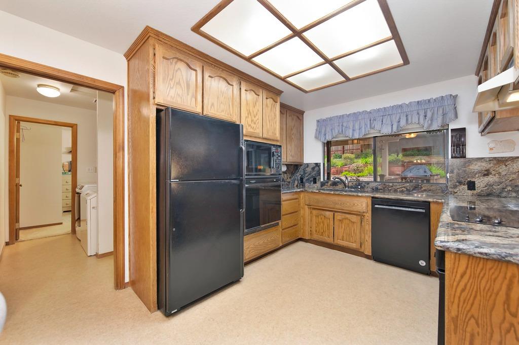 615 Cordillera Court