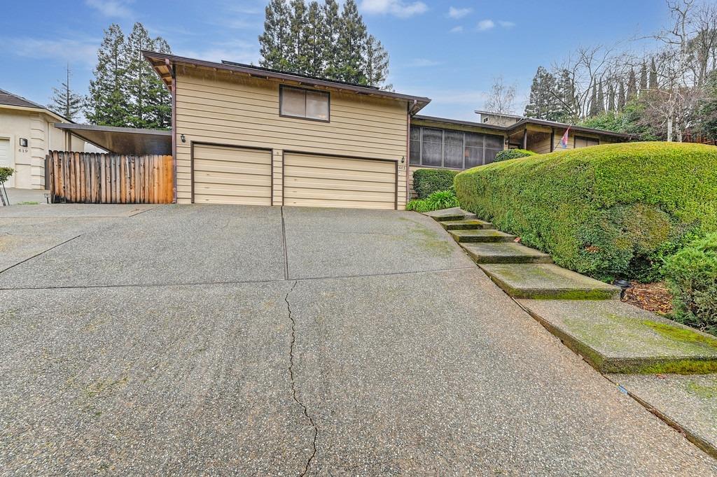 615 Cordillera Court