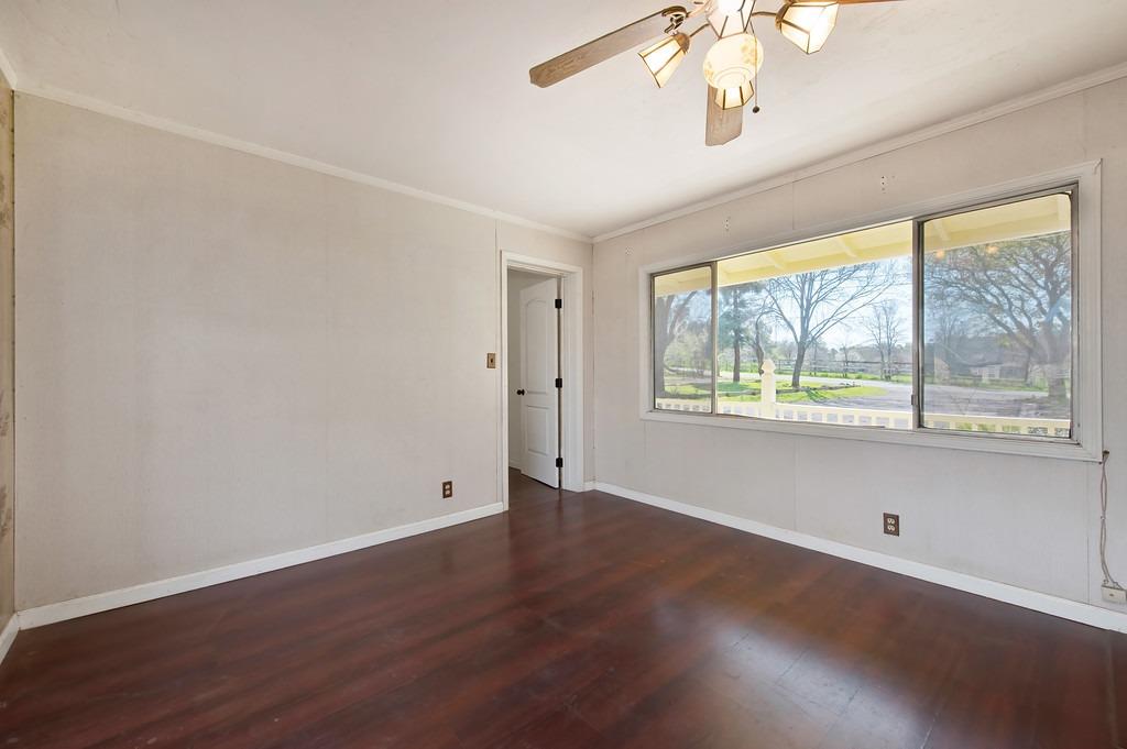 9261 Golden Gate Avenue