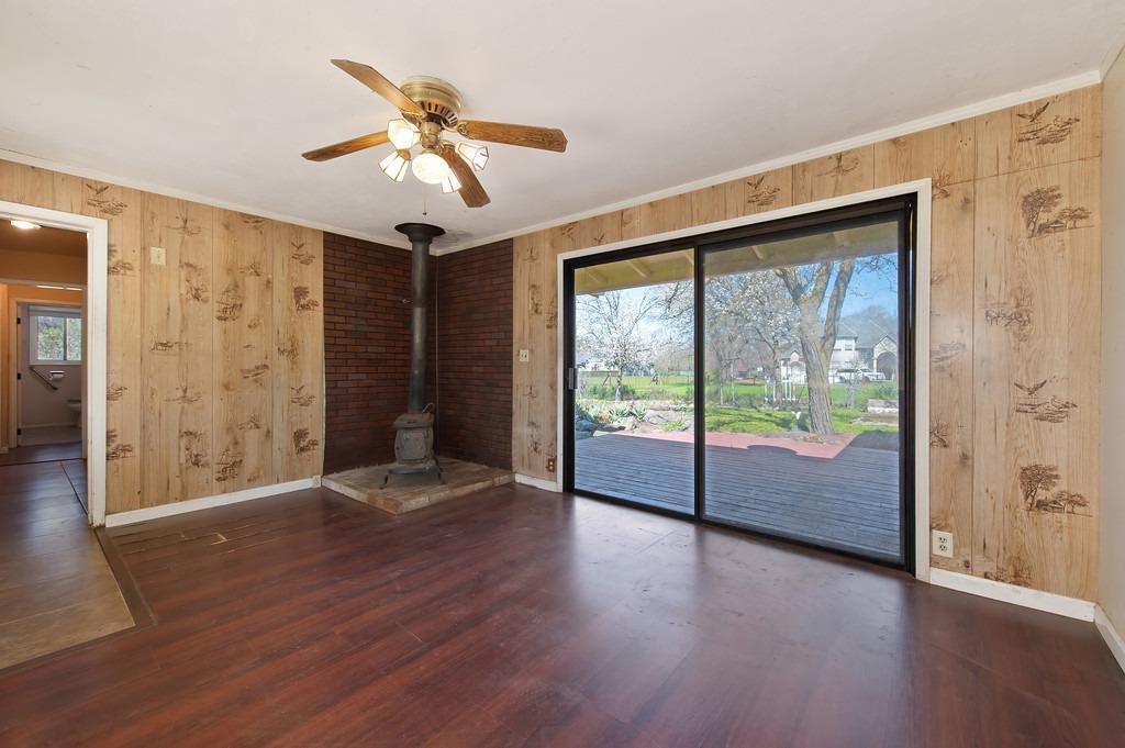 9261 Golden Gate Avenue