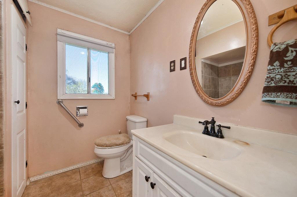 9261 Golden Gate Avenue