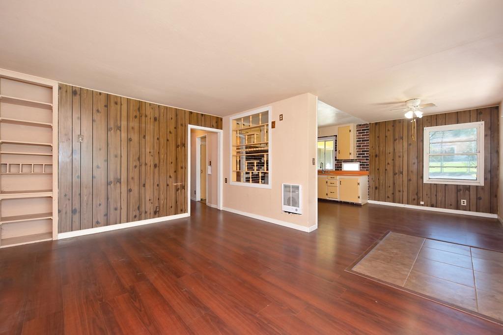 9261 Golden Gate Avenue