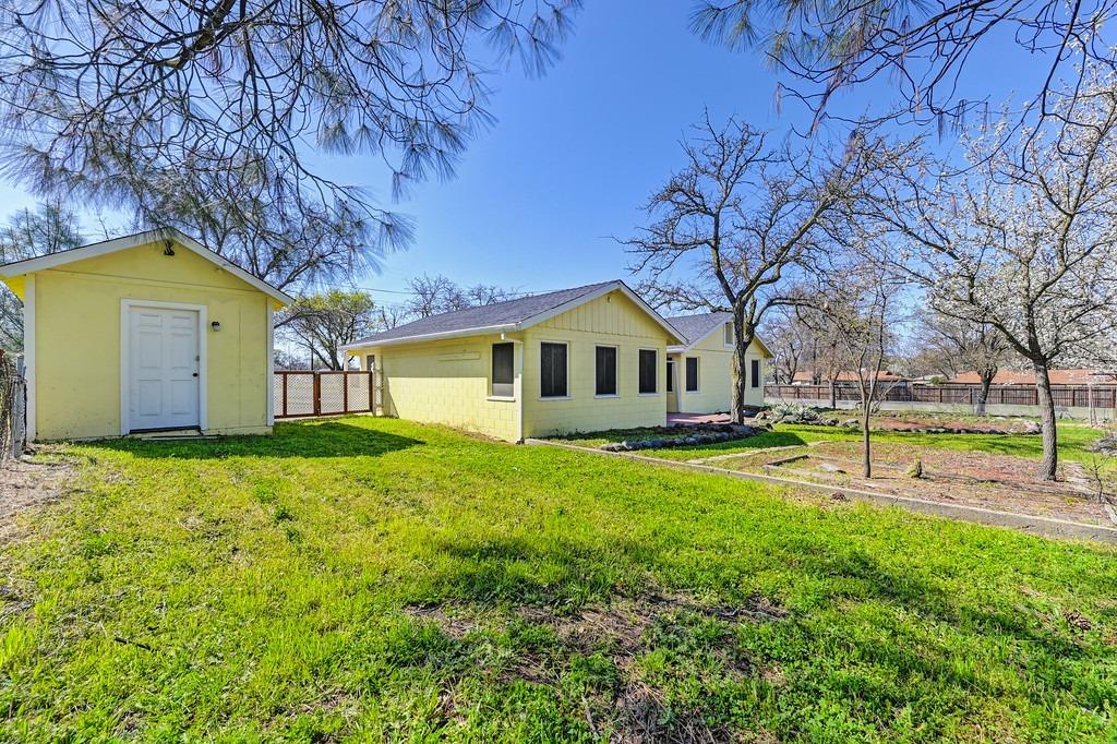 9261 Golden Gate Avenue