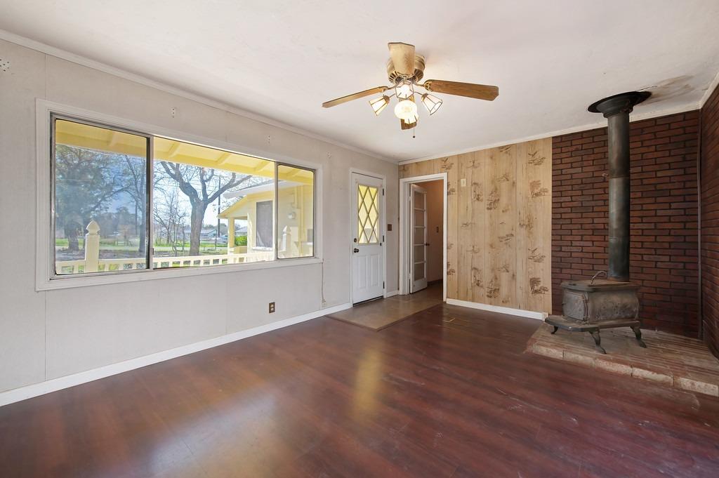 9261 Golden Gate Avenue