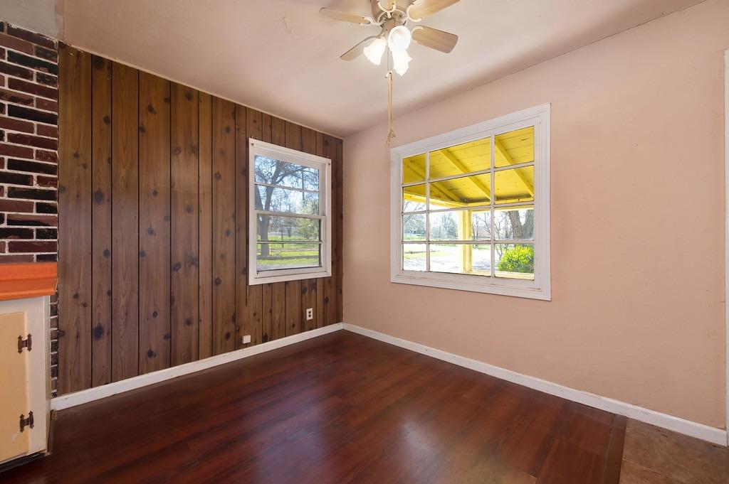 9261 Golden Gate Avenue