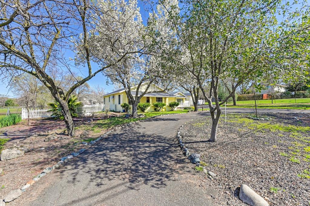 9261 Golden Gate Avenue