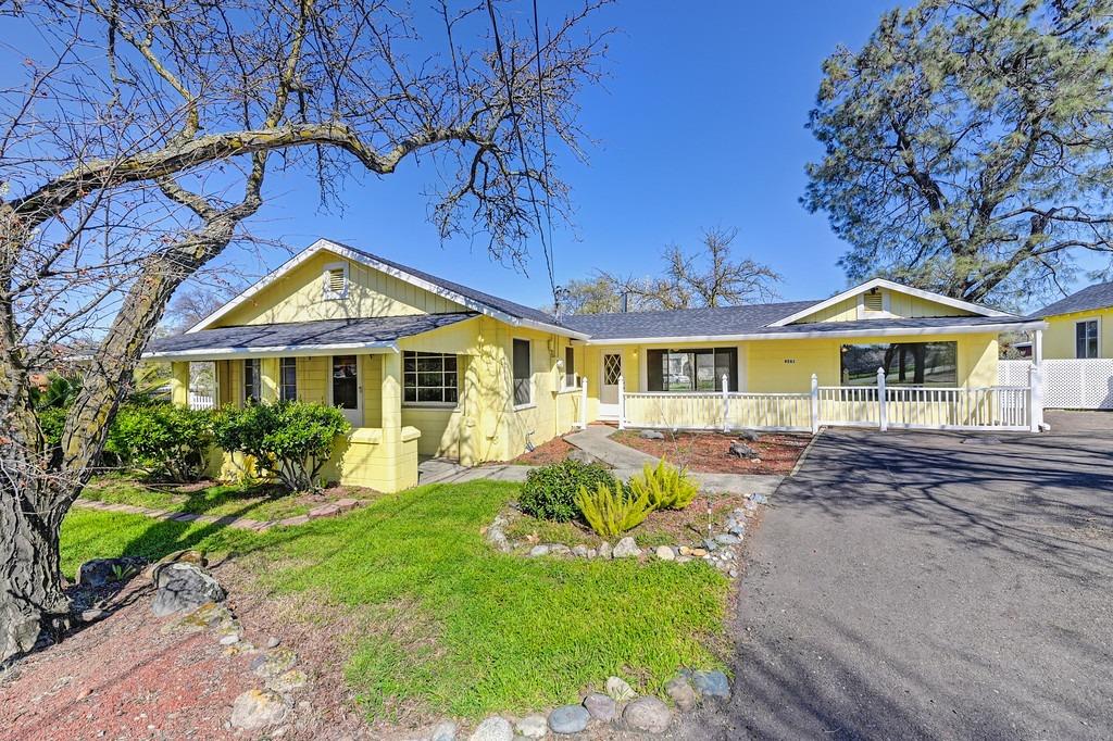 9261 Golden Gate Avenue