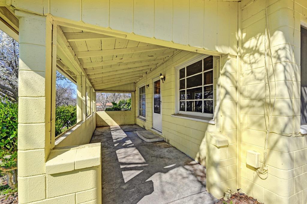 9261 Golden Gate Avenue