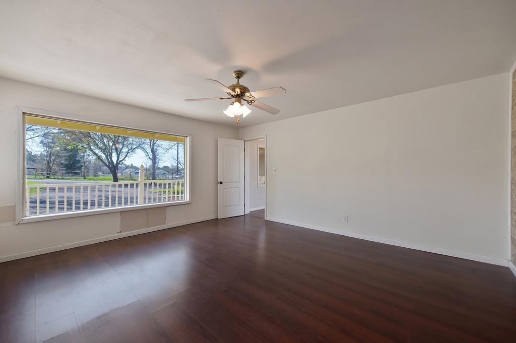 9261 Golden Gate Avenue