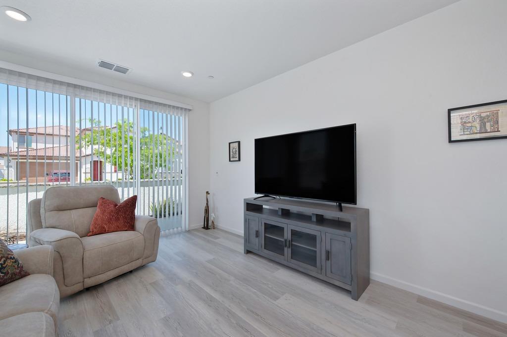 3001 Rhapsody Drive