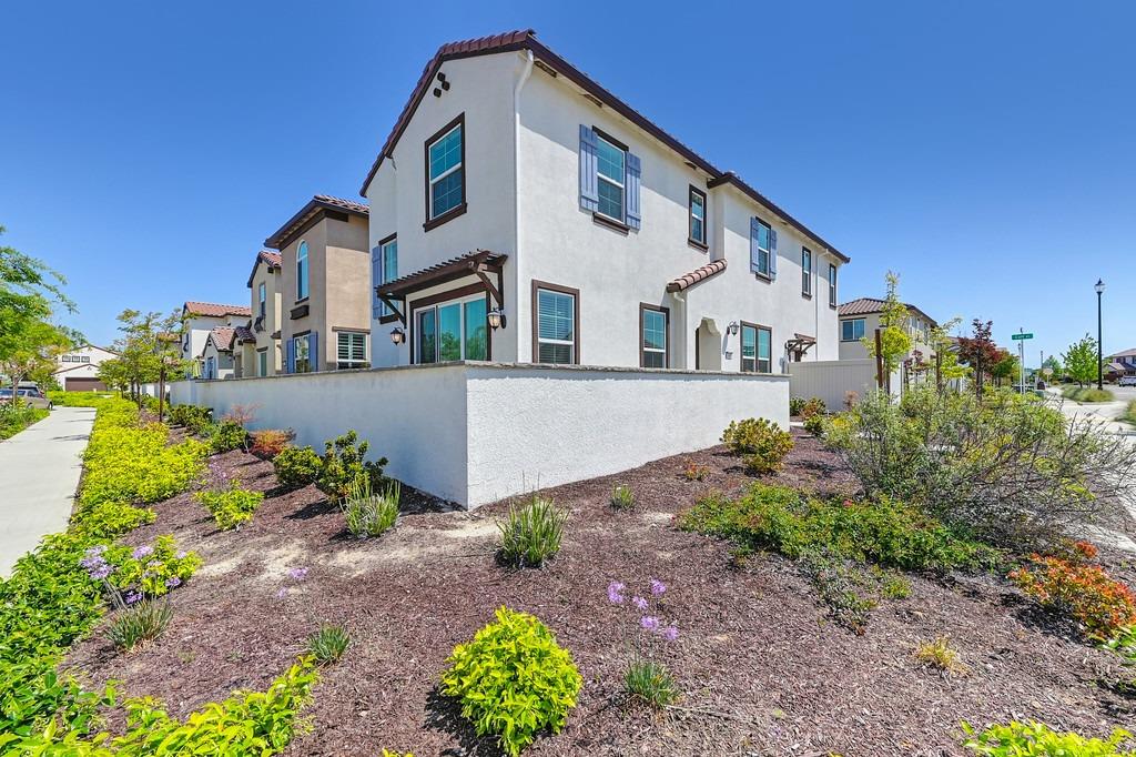 3001 Rhapsody Drive