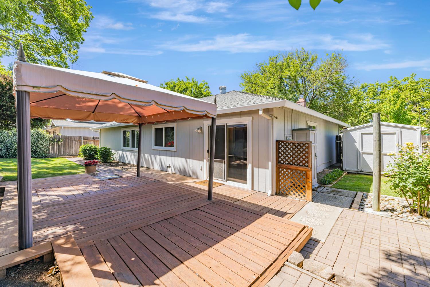 6818 Flaming Arrow Drive