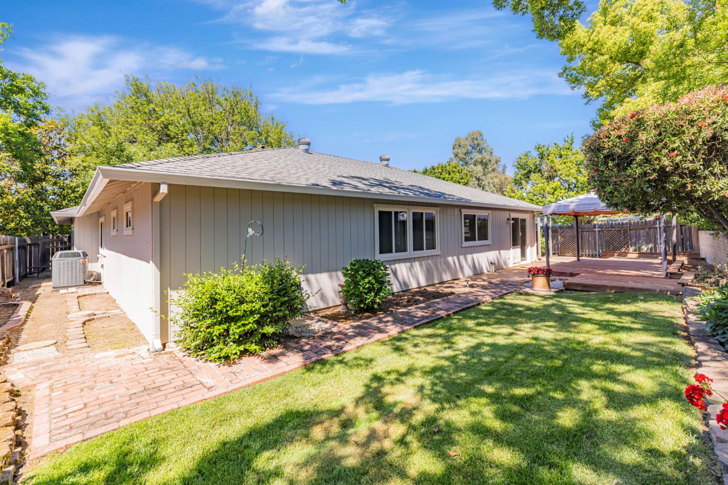 6818 Flaming Arrow Drive