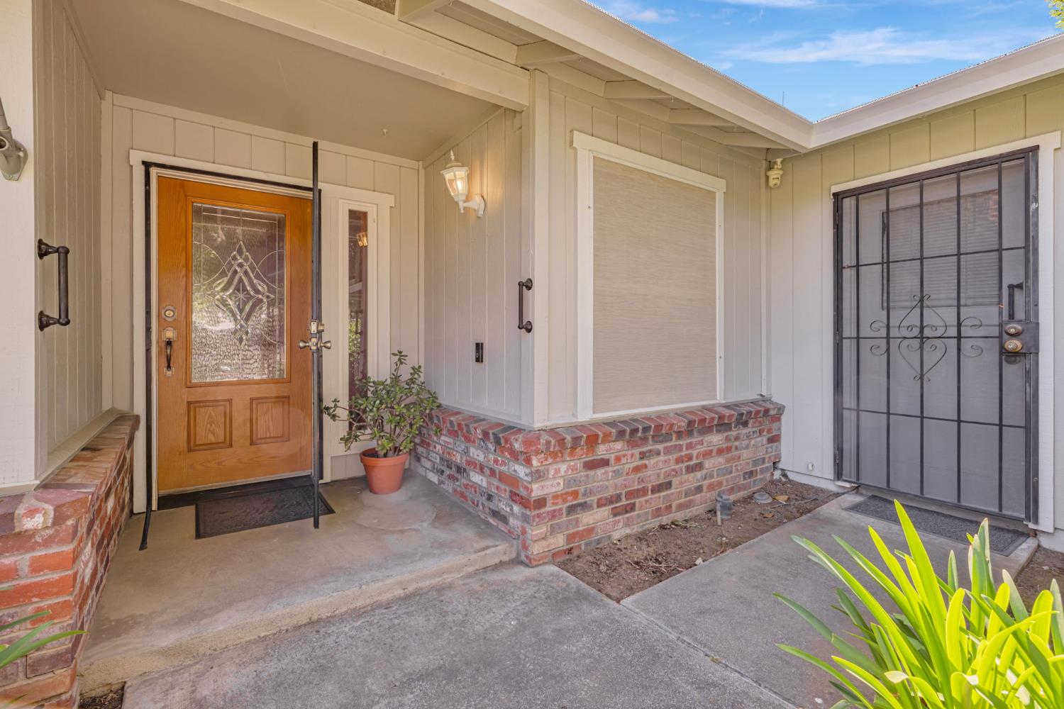 6818 Flaming Arrow Drive