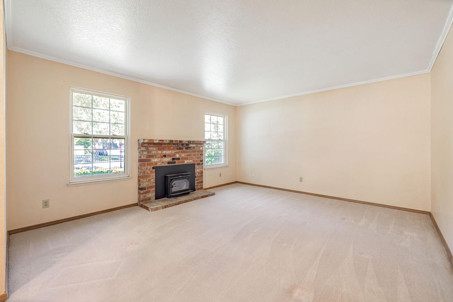 6818 Flaming Arrow Drive