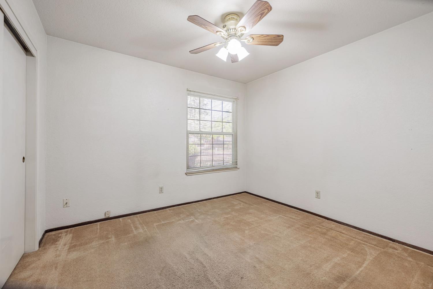 6818 Flaming Arrow Drive