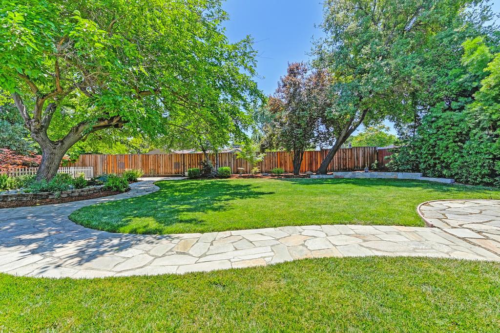 8404 N Star Way