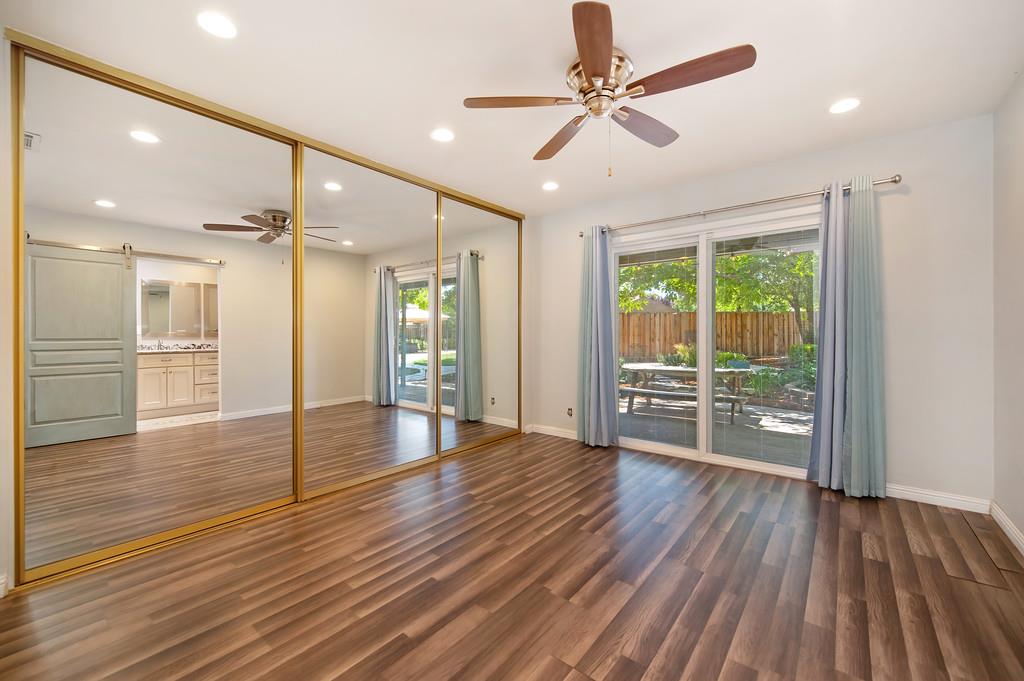 8404 N Star Way