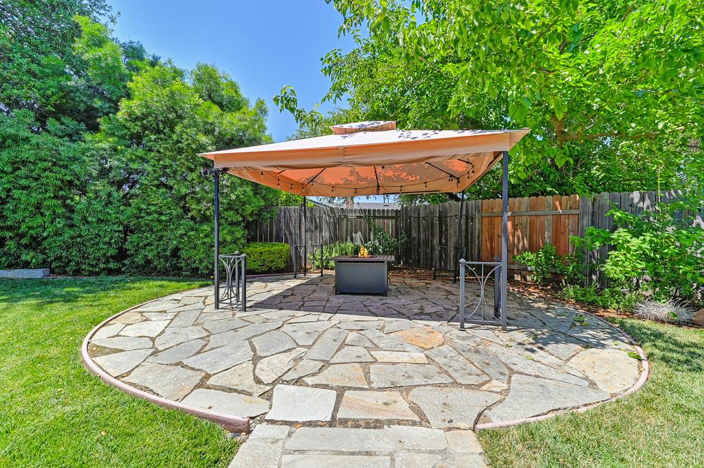8404 N Star Way