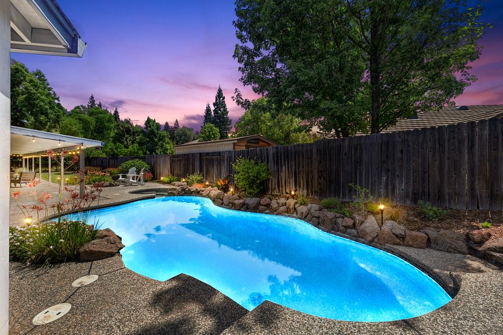 305 Saint Charles Court