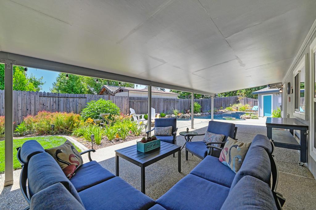 305 Saint Charles Court