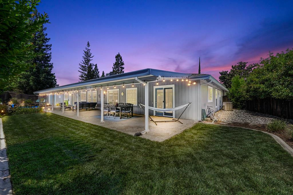 305 Saint Charles Court