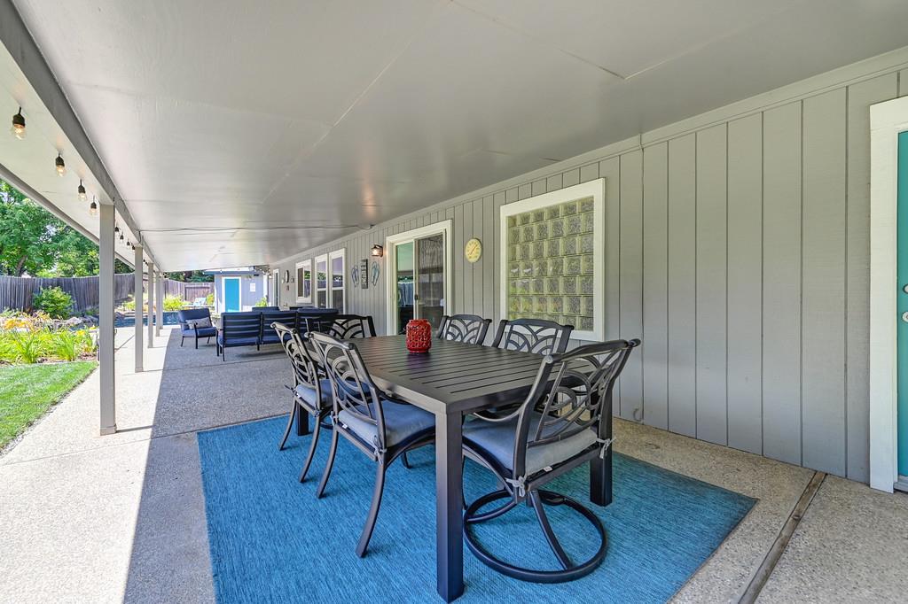 305 Saint Charles Court