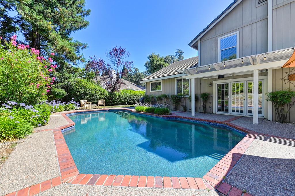 8609 Briarbrook Circle