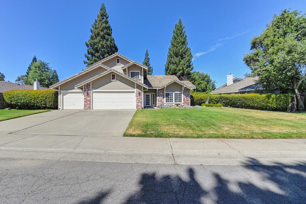 8609 Briarbrook Circle