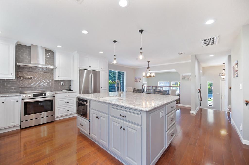 8609 Briarbrook Circle