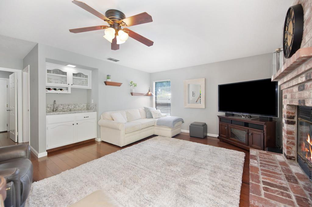 8609 Briarbrook Circle