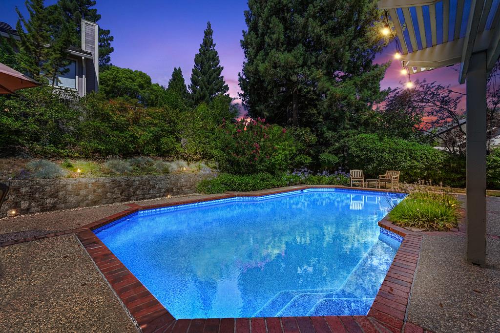 8609 Briarbrook Circle