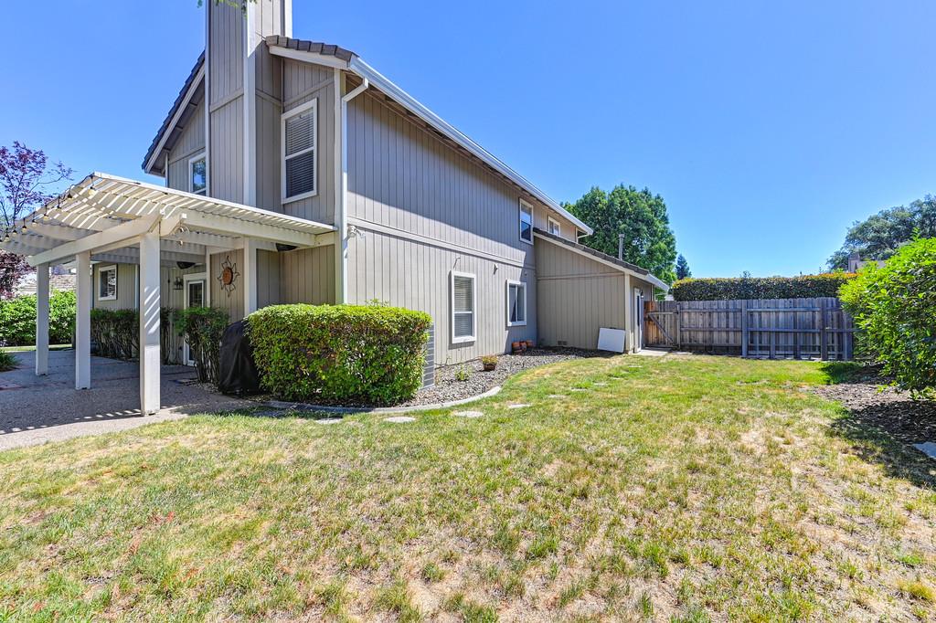 8609 Briarbrook Circle