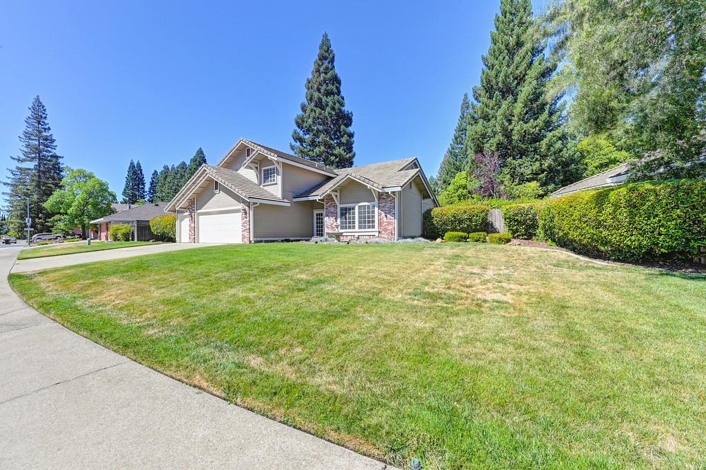 8609 Briarbrook Circle