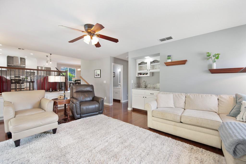 8609 Briarbrook Circle