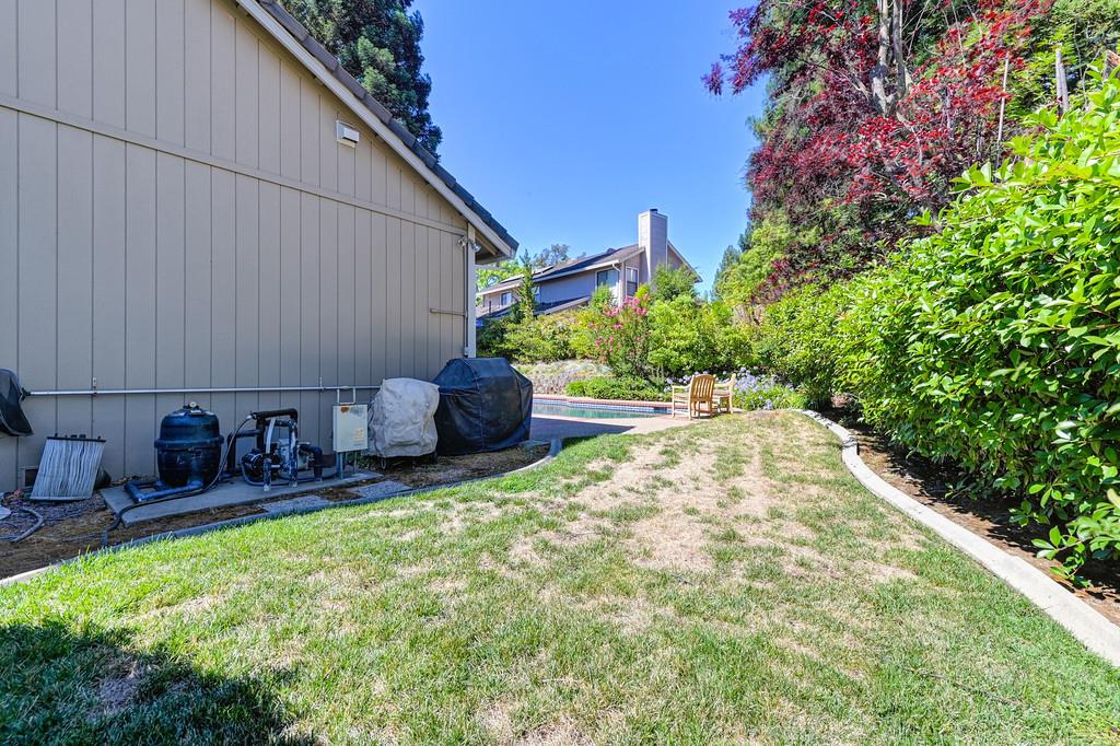 8609 Briarbrook Circle