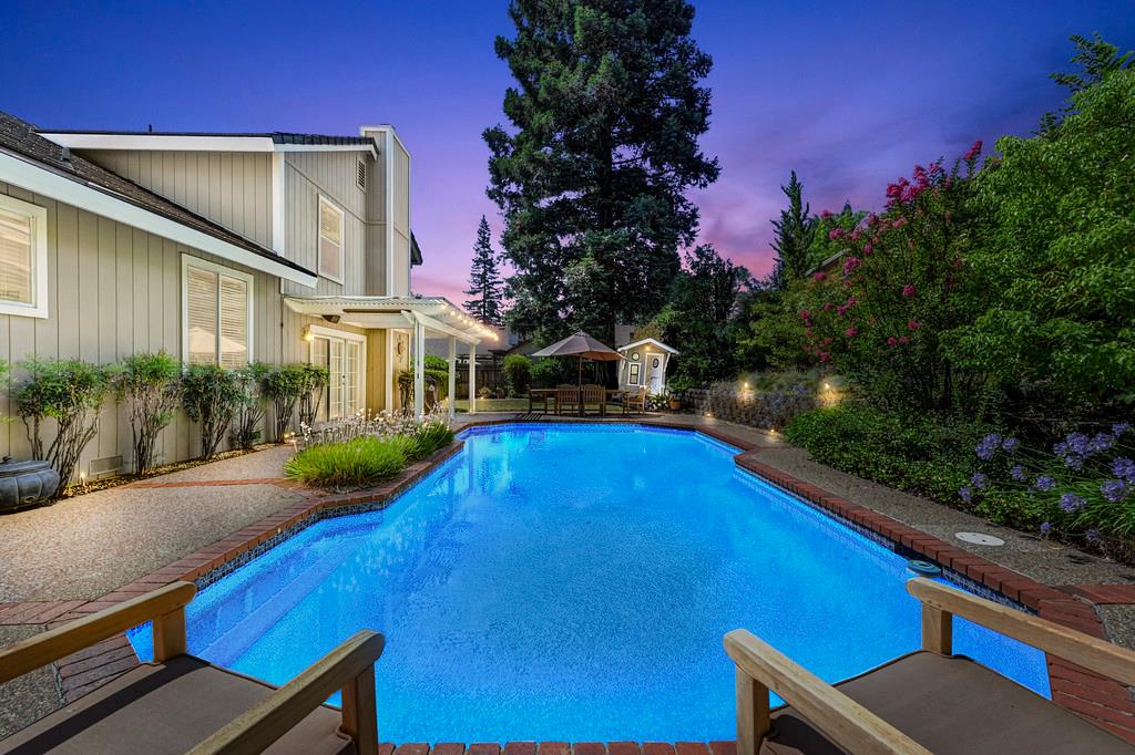 8609 Briarbrook Circle