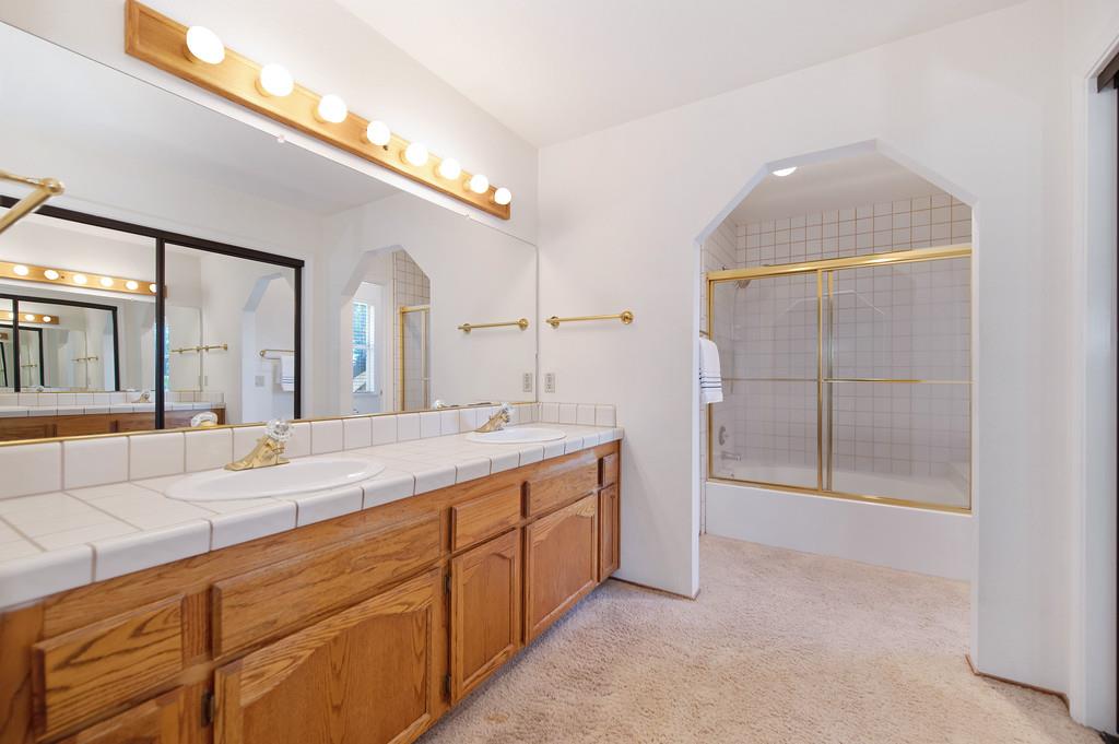 8609 Briarbrook Circle