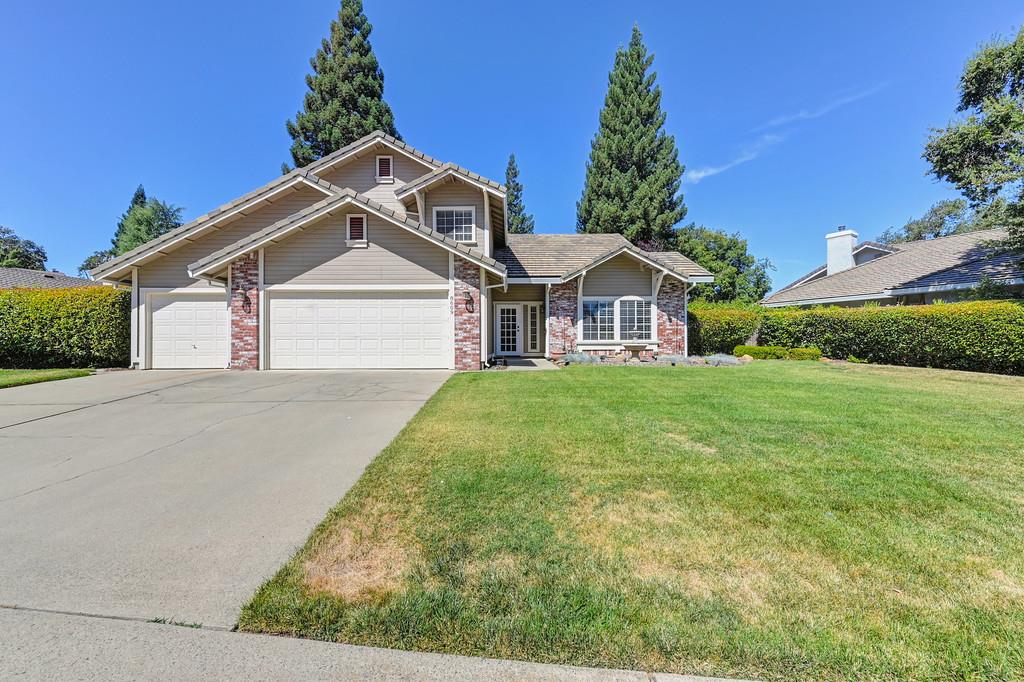 8609 Briarbrook Circle