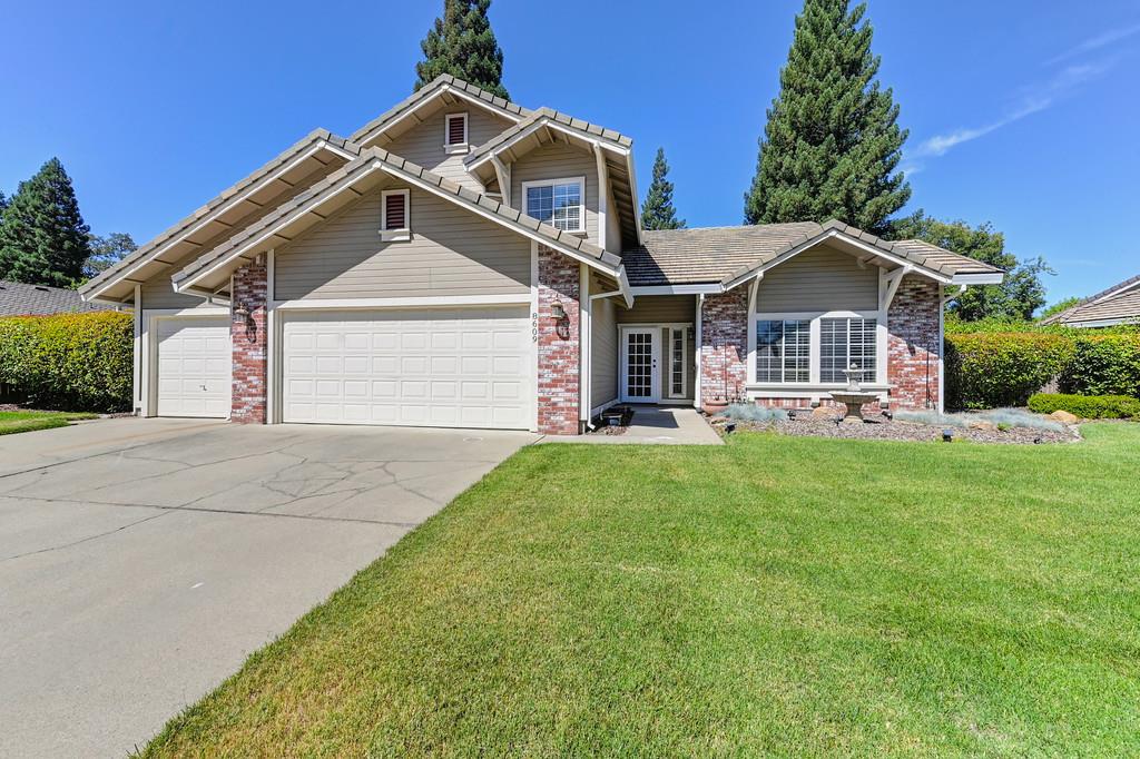 8609 Briarbrook Circle