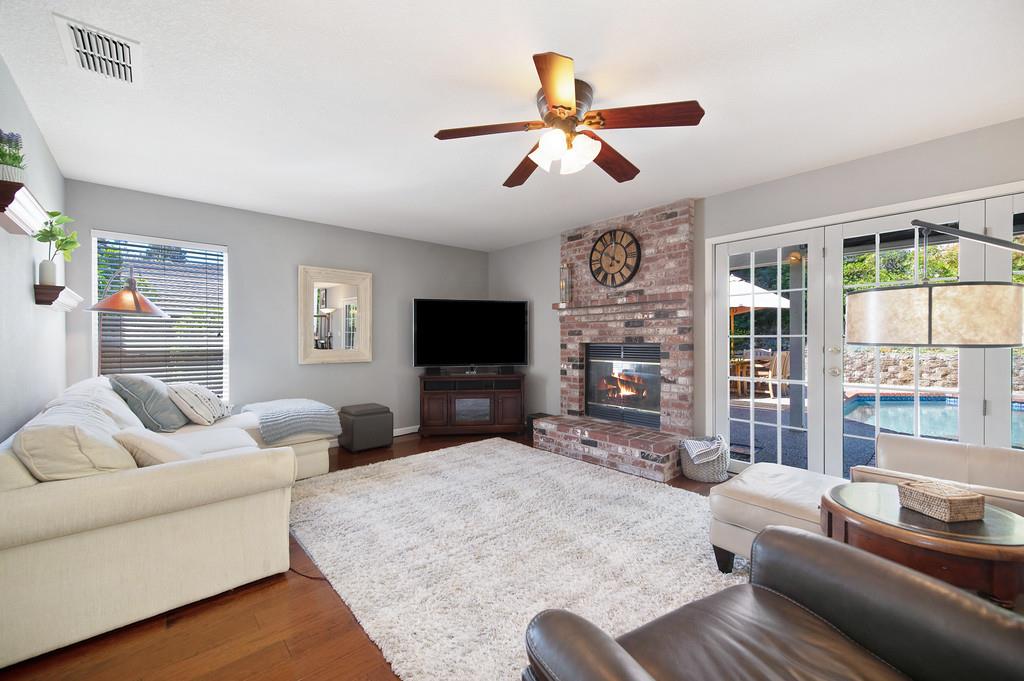 8609 Briarbrook Circle