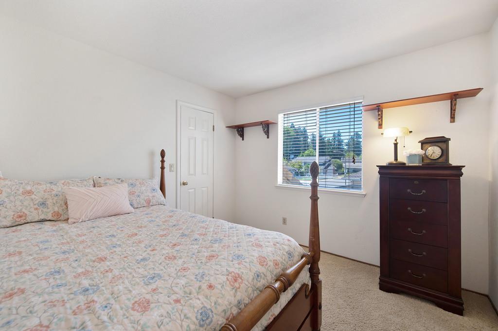 8609 Briarbrook Circle