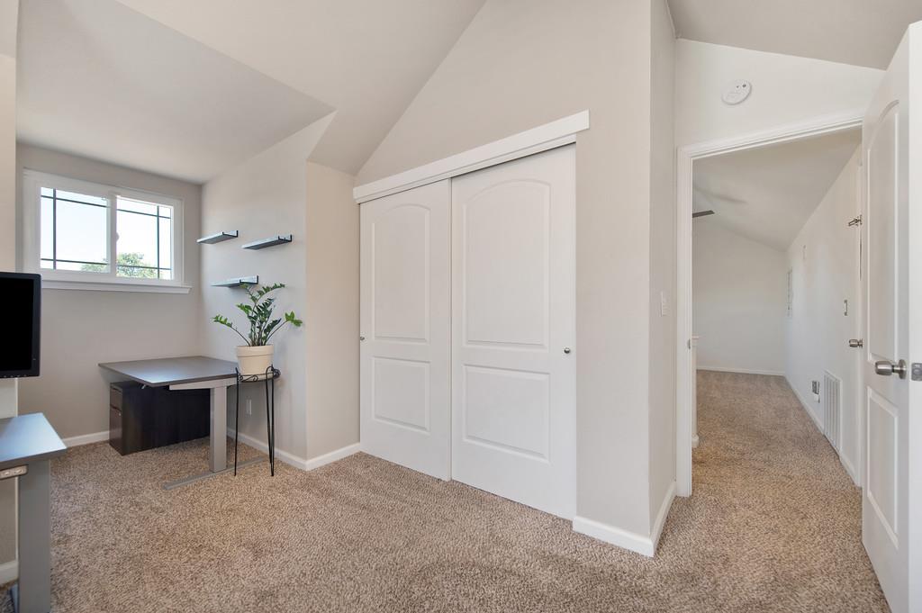 1032 Old Mill Circle