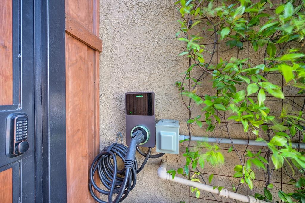 1636 Roadrunner Drive