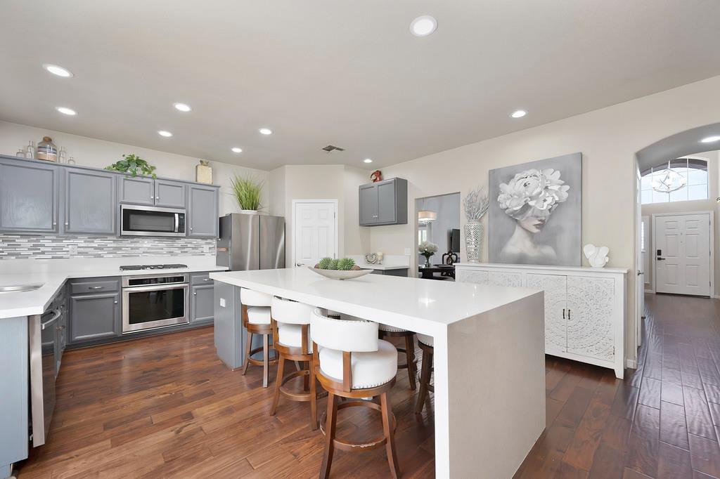 1636 Roadrunner Drive