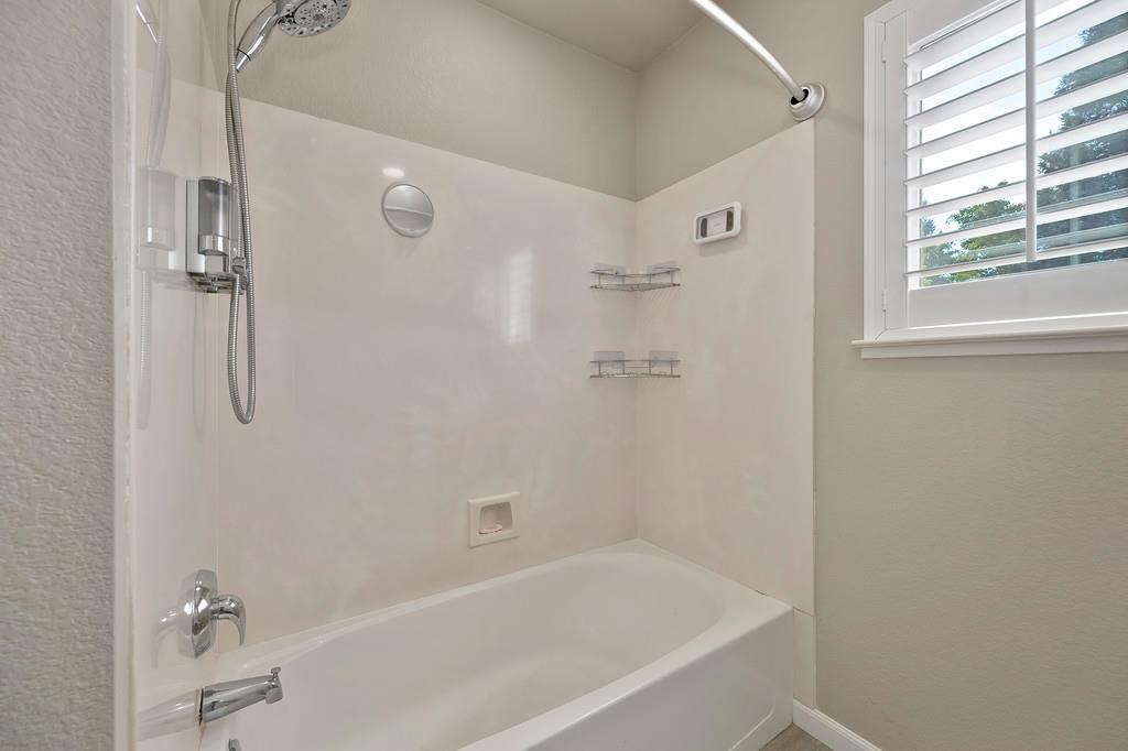 1636 Roadrunner Drive