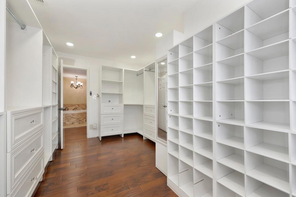 1636 Roadrunner Drive