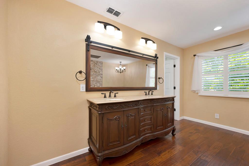 1636 Roadrunner Drive