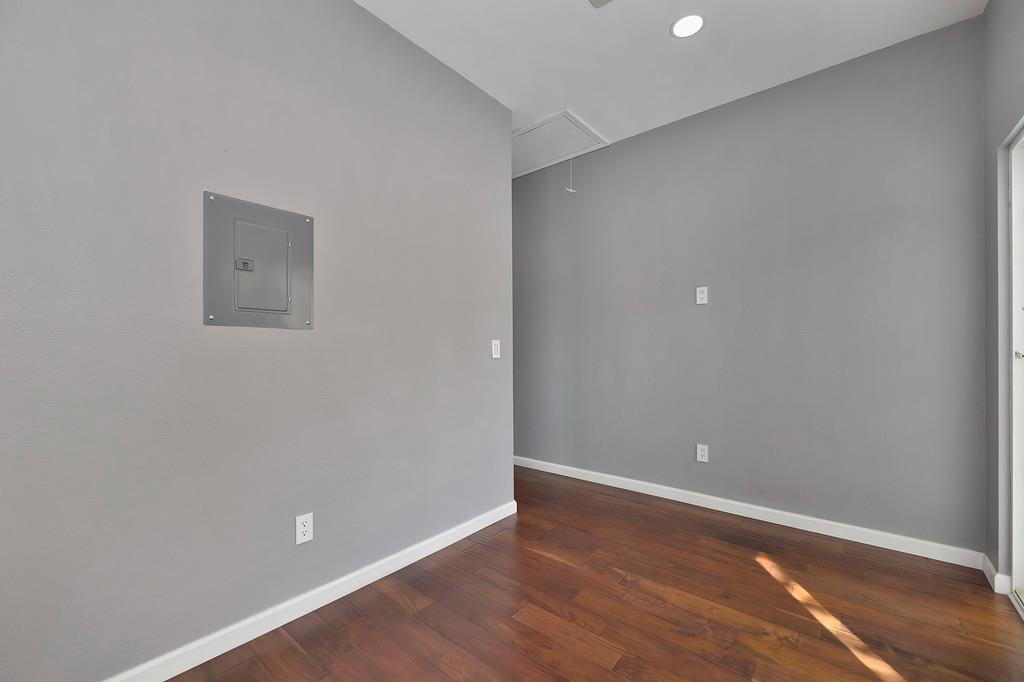 1636 Roadrunner Drive