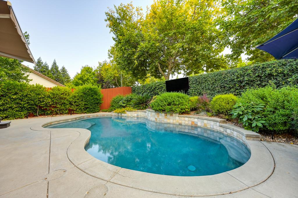 1636 Roadrunner Drive